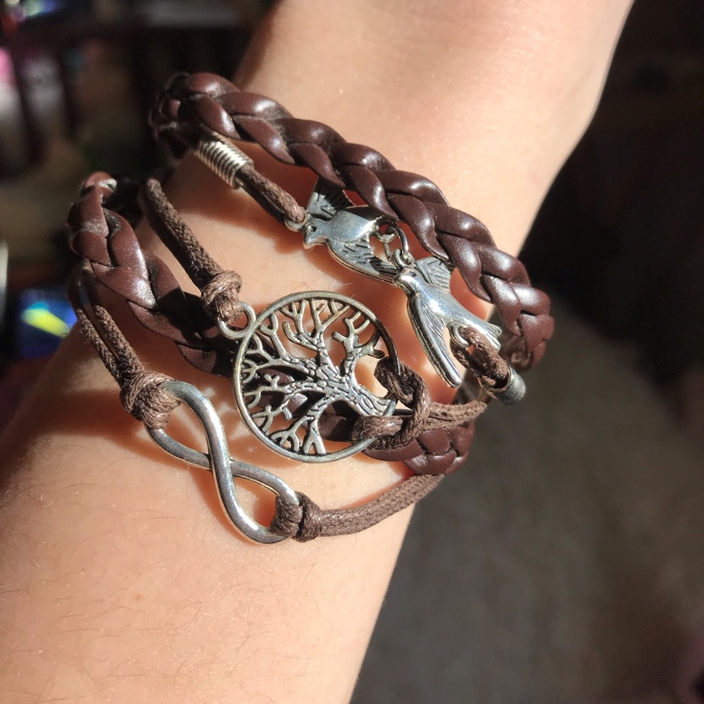 🕊Bohemian Pleather Charm Bracelet 🕊